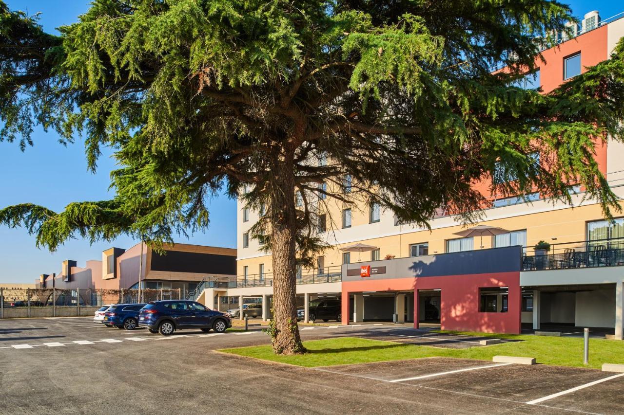 Ibis Montlhery Paris Sud Exterior photo