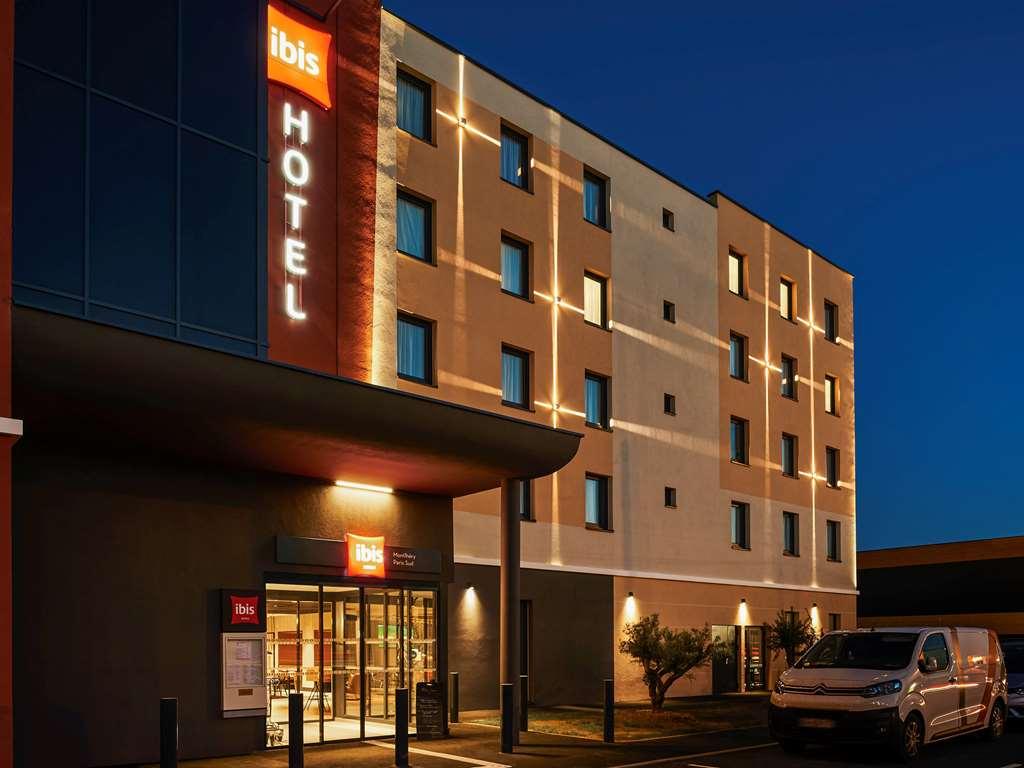Ibis Montlhery Paris Sud Exterior photo